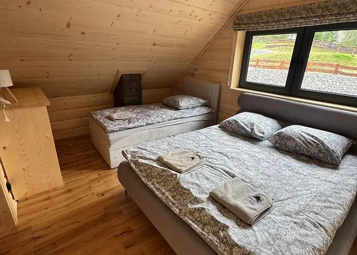 Swierkowe Chatki W Koniakowie *